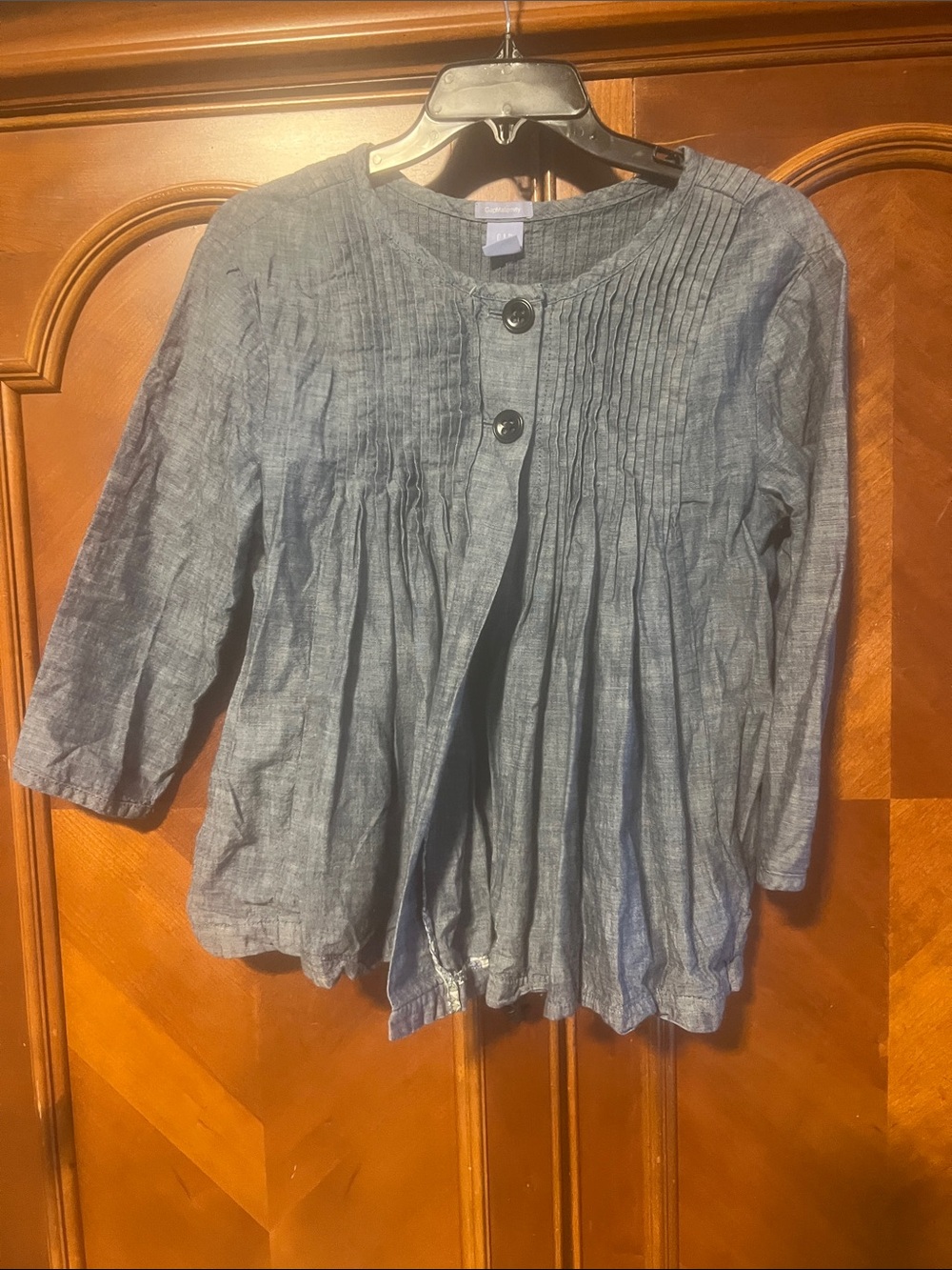 GAP Light Blue Pintuck Button-Front Jean Jacket (BIN 2- 48)